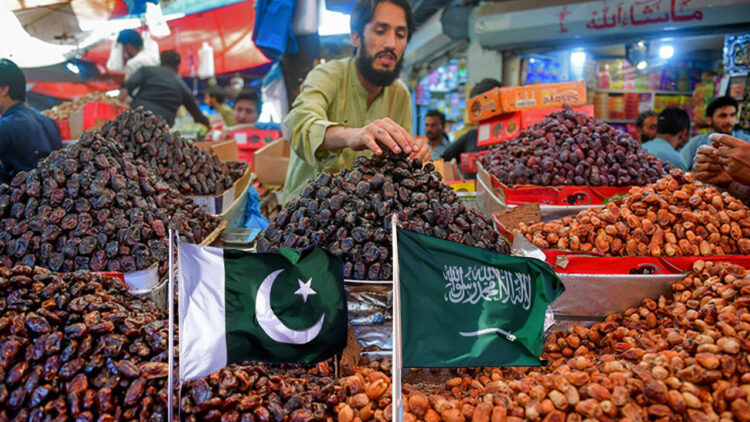 Saudi Arabia gifts Pakistan 100 tons of dates ahead of Ramadan