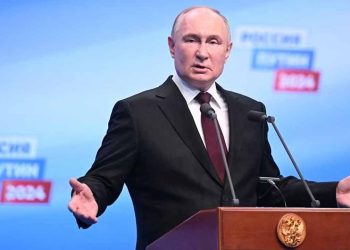 Putin wins Russia election in landslide with no serious competition