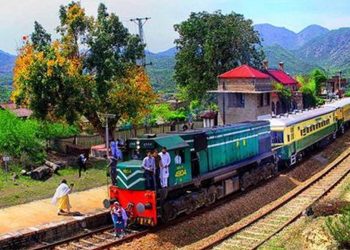 Pakistan Railways Decided to Revive ‘Safari Tourist Train’ to Promote Culture & Beauty of Potohar Region