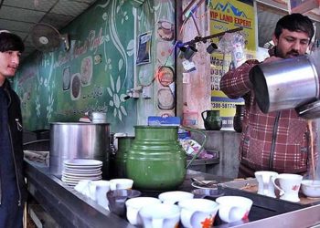 Pakistan spends over $436m on tea imports in 8 months amid economic challenges