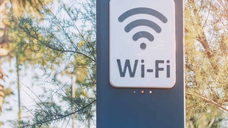 KPK Govt Announces Free WiFi services to be launched in public parks