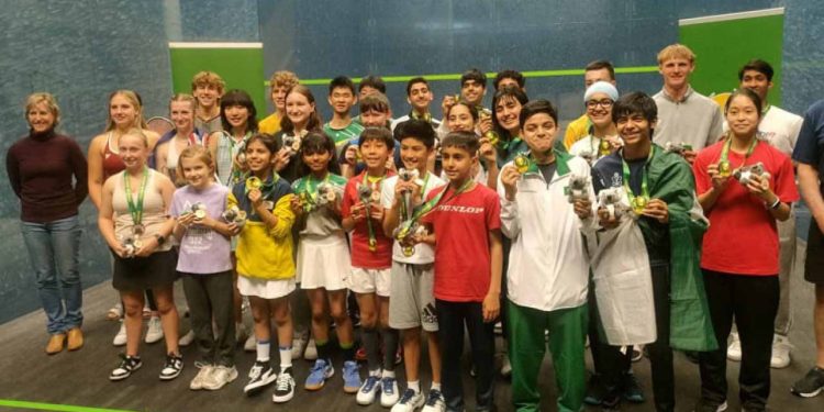 Pakistan players win gold, bronze medals in Australia Junior Squash