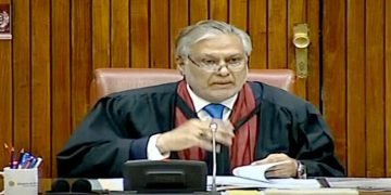 Newly-elected 43 senators take oath