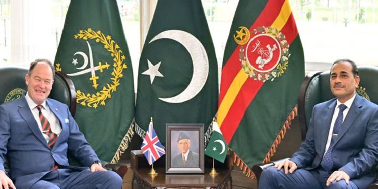 COAS Munir, UK army chief discuss measures to elevate defence relations