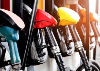 Pakistan Reduces Petrol Price by Rs10 Per Liter