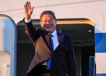 Chinese Premier to Visit Pakistan on Oct. 14, Confirms Deputy PM Dar