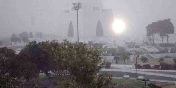 Karachi Records Coldest Night of Winter at 8.5°C