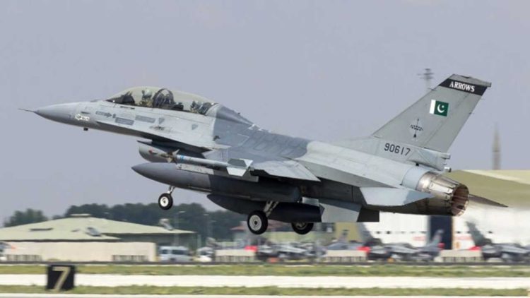 Azeri Air and Ground Crews Receive Training at Pakistan Air Force Base