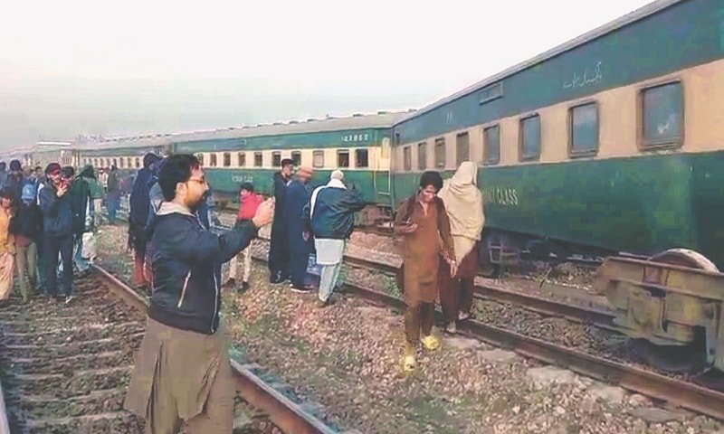 Shalimar Express Train Derails Near Shahdara Bridge; All Passengers Safe