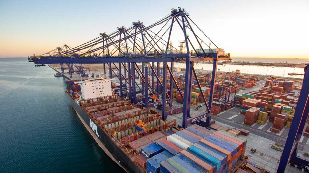 Pakistan’s Exports to Europe Rise to $3.8 Billion in First Five Months of Fiscal Year