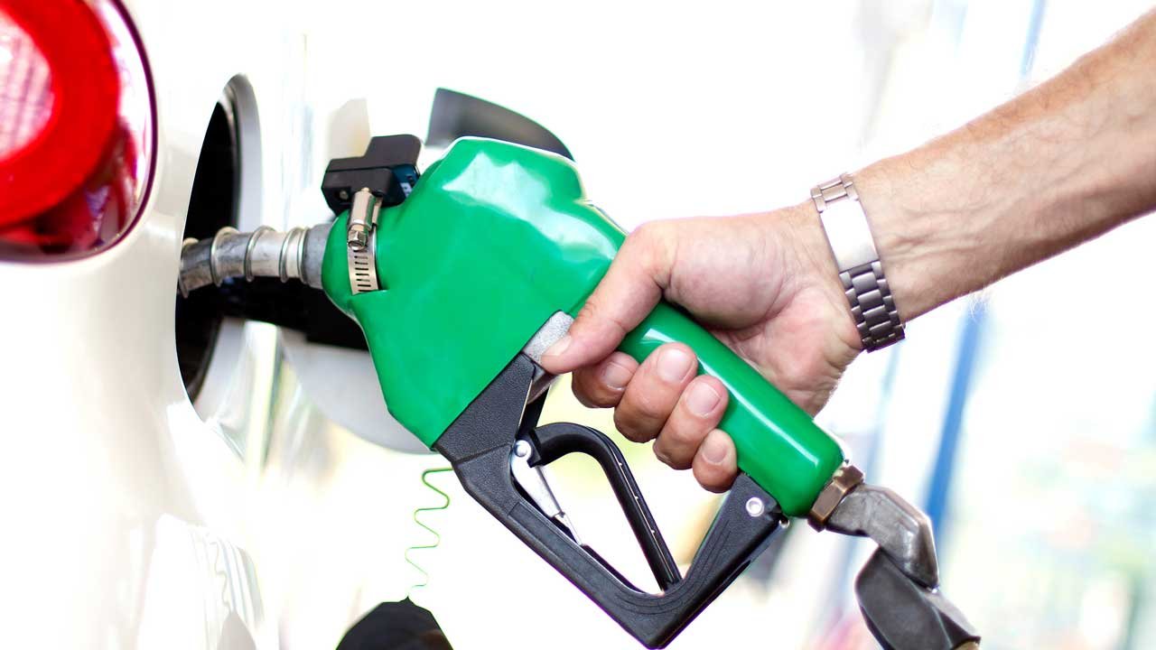 Govt Hikes Petrol Prices by Rs3.47 per Litre Effective January 16 Diesel Price Rises to Rs260.95 with Rs2.61 Increase