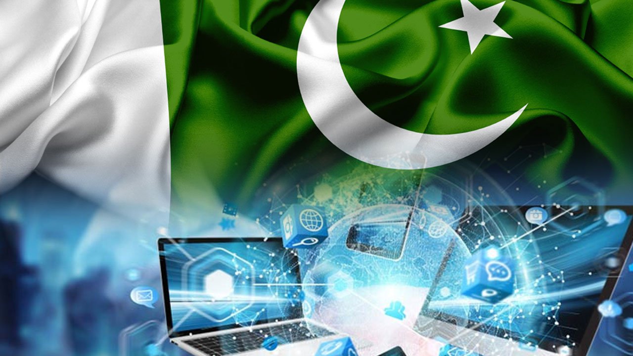 IT exports surge by 28% reaching $1.86b: Minister