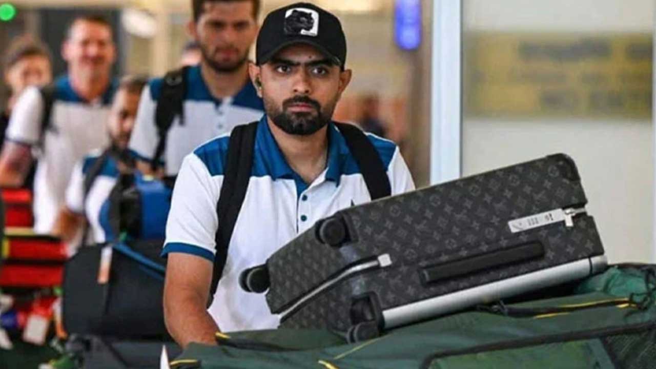 Pakistan team’s quiet return after defeat to India in Champions Trophy