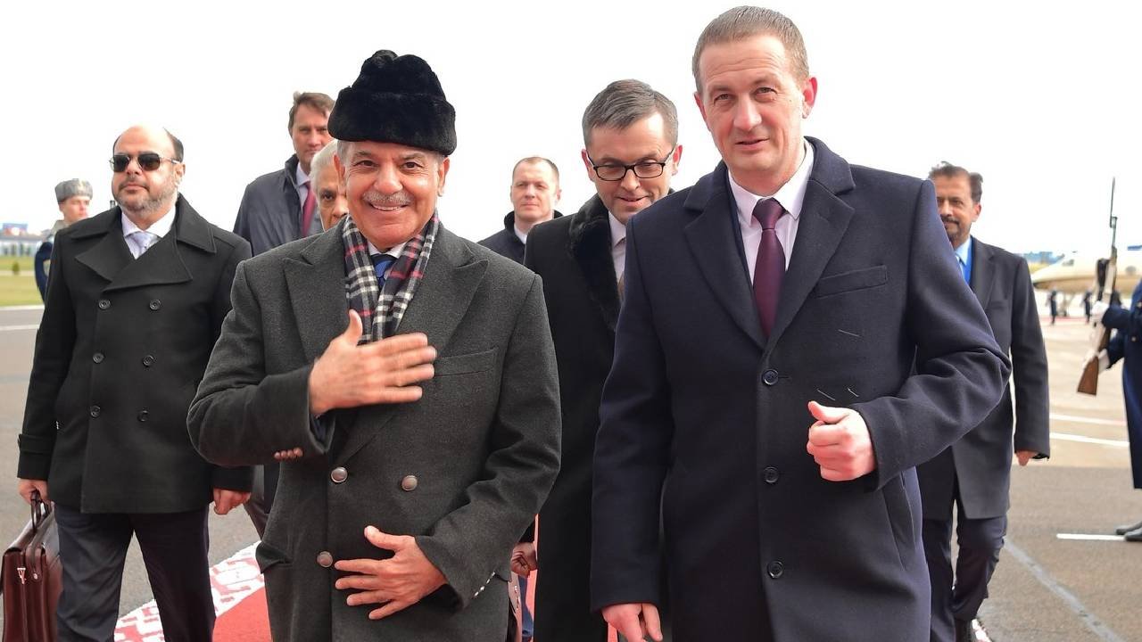 Prime Minister Shehbaz Sharif Arrives in Belarus for Official Visit