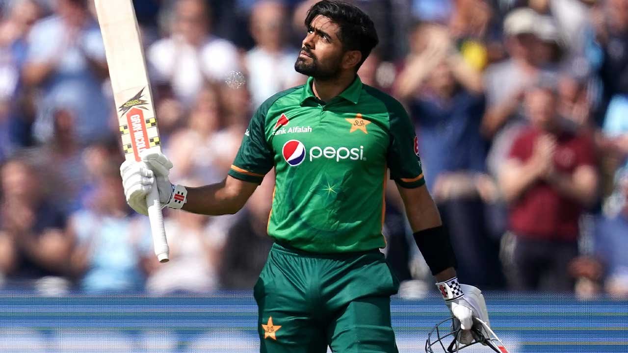 Babar Azam Signs BBL Deal with Sydney Sixers