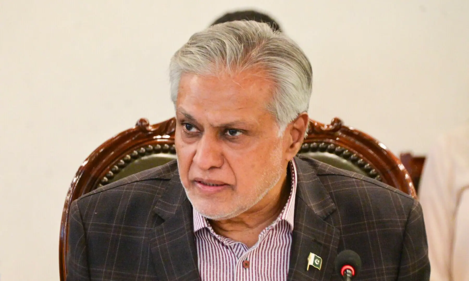 Ishaq Dar launches Pak First Google Chromebook