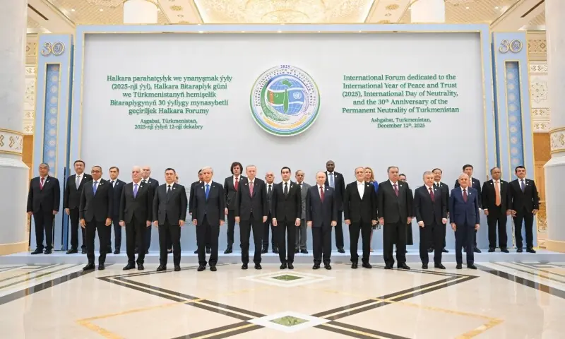 PM urges world to press afghanistan on terror threat