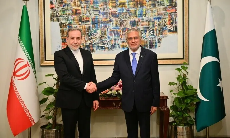 Pakistan’s Deputy PM Dar Voices Hope for Peace in Iran During Call with Iranian FM Araghchi
