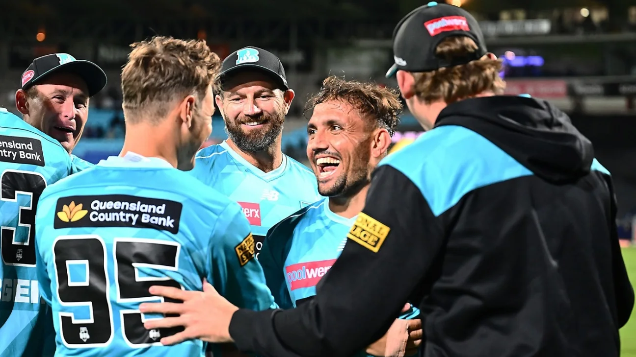 Zaman Khan Secures Brisbane Heat Win with Tight Final Over in BBL 15
