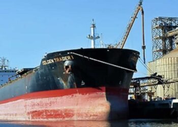 Pakistan receives petrol, crude oil tankers at Port Qasim