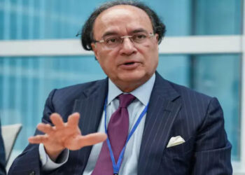 Aurangzeb says ‘all options on table’ to replace UAE’s $3.5bn loan, weighs strategic fuel reserve