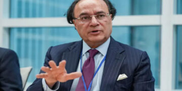 Aurangzeb says ‘all options on table’ to replace UAE’s $3.5bn loan, weighs strategic fuel reserve