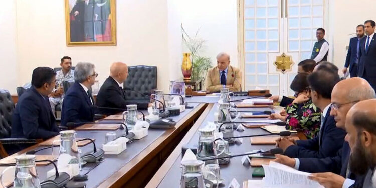 Govt committed to facilitating global investors, especially in IT sector: PM