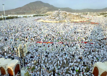 Intending pilgrims to perform main Hajj ritual Wuqoof-e-Arafat today