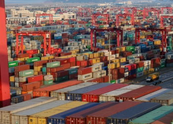 Pakistan invites Chinese investment for ports and logistics