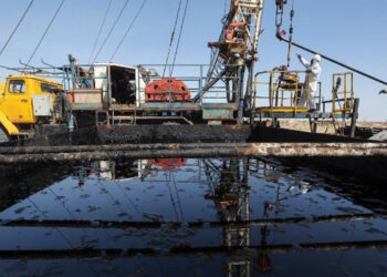 Pakistan seeks alternative crude oil sources amid Gulf supply concerns