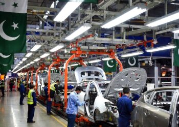 Pakistan's Auto Industry Faces Uncertainty as Tariff Cuts Reshape the Rules of the Game