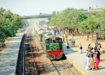 Balochistan gives Rs3 billion to railways for train project in Quetta city