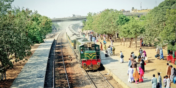 Balochistan gives Rs3 billion to railways for train project in Quetta city