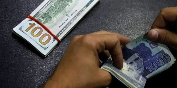 Pakistani Rupee Holds Steady Against Dollar as Yen Slides to Near Four-Decade Low