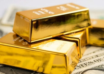 Gold nears two-week high as Fed outlook, Middle East conflict stay in focus