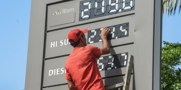 Pakistan raises petrol, diesel prices for third straight day