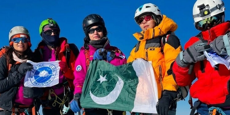 8 Pakistani Women Climbers Make History Reaching 6,040m Khusrgang Peak