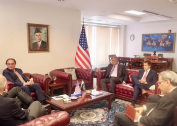 US firm pitches refinery modernisation plan to finance minister