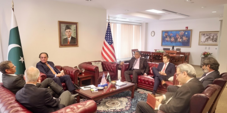US firm pitches refinery modernisation plan to finance minister