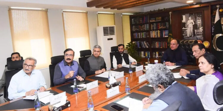 Aurangzeb Says Drug Pricing Must Be Transparent, Evidence-Based