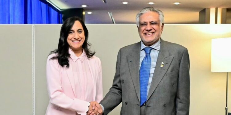Canada's Foreign Minister Anita Anand Arrives in Pakistan for Historic Visit