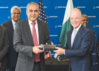 Pakistan International Airlines Eyes a 16-Aircraft Deal With Boeing