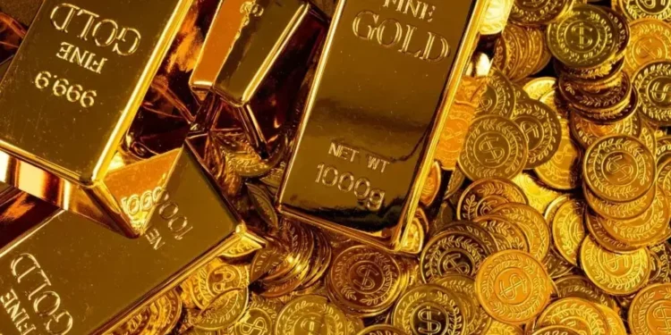 Gold Climbs Another Rs4,600 Per Tola in Pakistan as Global Rally Continues
