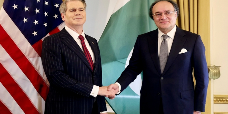 Pakistan Seeks $10 Billion US Backstop Facility to Strengthen Foreign Exchange Reserves