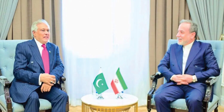 Pakistan, Iran FMs reaffirm commitment to regional peace at SCO meeting