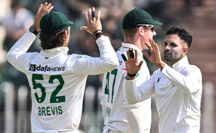 keshav maharaj day 2 pak vs sa