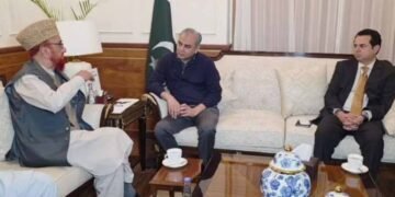 Mufti Muneeb meets Mohsin Naqvi and Talal Chaudhry, urges immediate resolution of issues