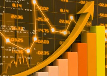 PSX maintains positive momentum as it awaits hopes of rate cut and strong corporate results.