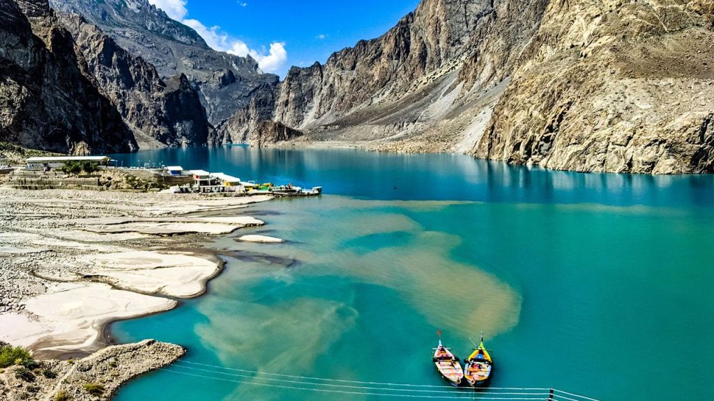 Attabad Lake – Hunza