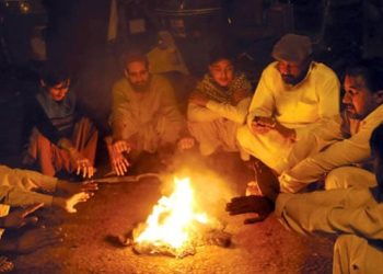 Karachi Readies for Extended Drop in Temperature